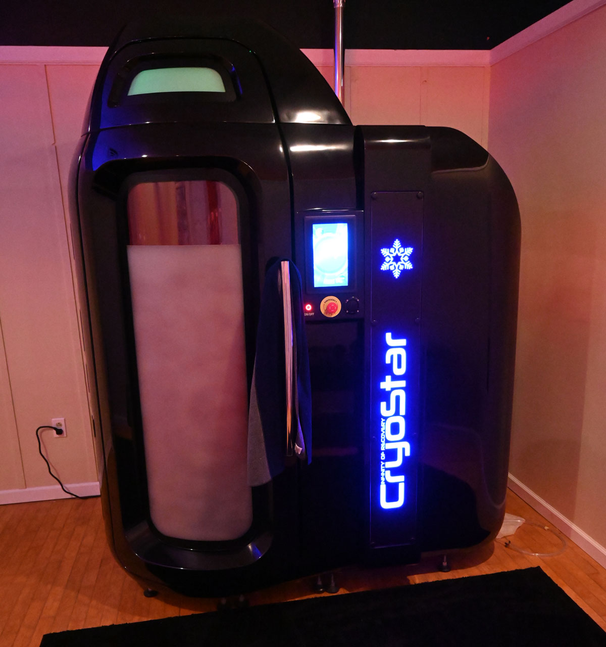 CryoStar whole body cryotherapy chamber at Altoona Cryo
